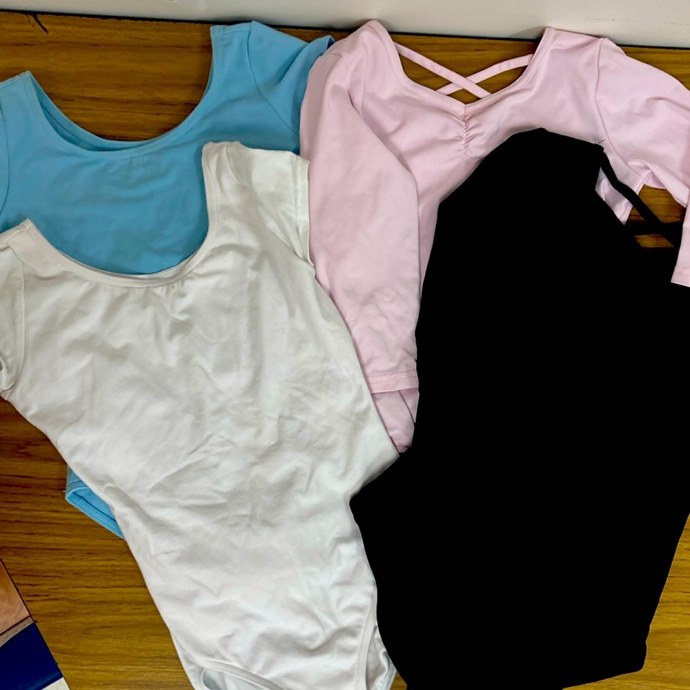 Dance! Girls dance leotards in 4 colors! Medium-Large
